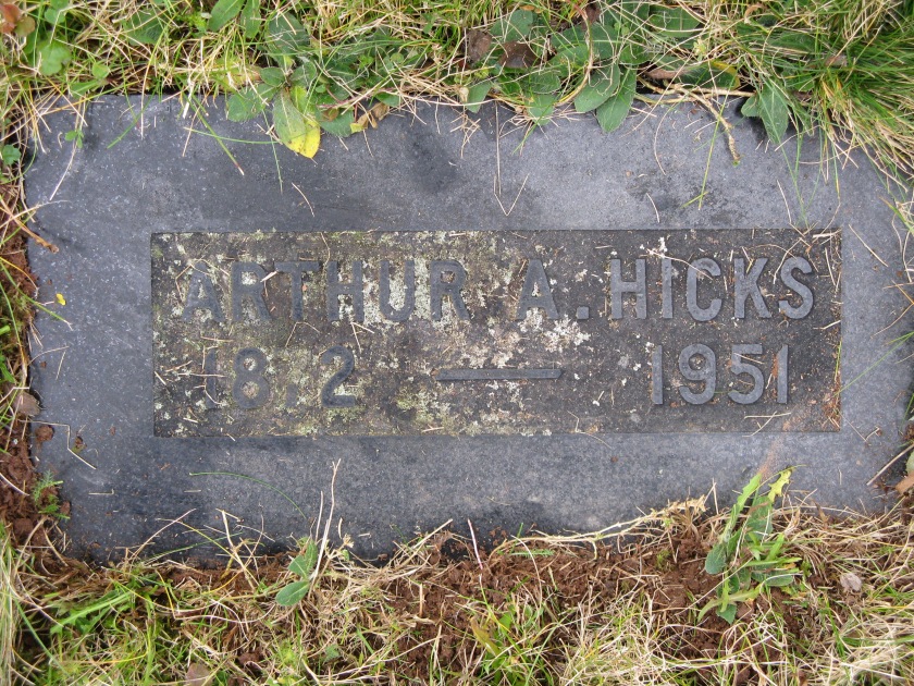 Arthur Hicks grave
