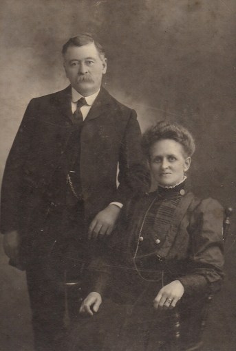 Albert P and Williamina (Kirkland) Prowse.jpg